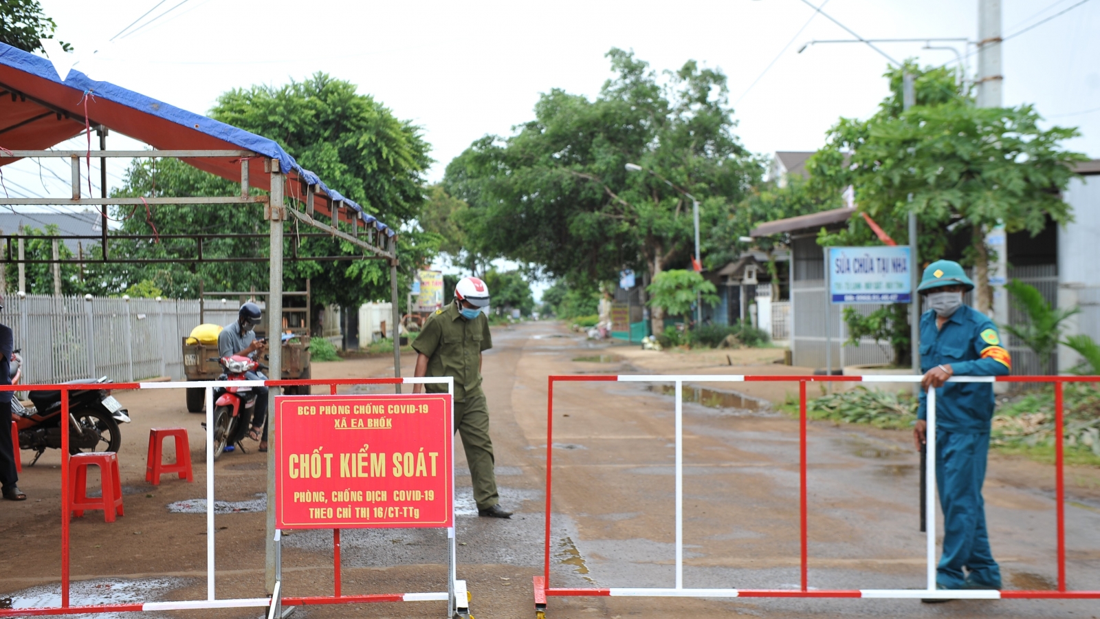 Đắk Lắk ghi nhận thêm 11 trường hợp nghi nhiễm SARS-CoV-2