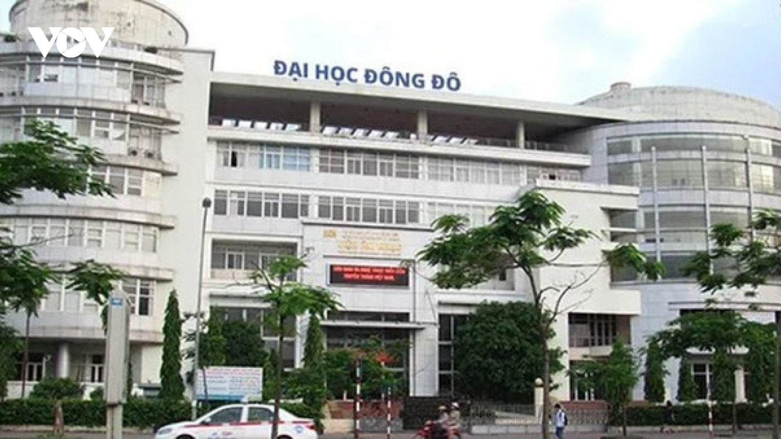Chủ tịch Đại học Đông Đô cùng đồng phạm làm bằng giả, thu lợi 7,1 tỷ đồng