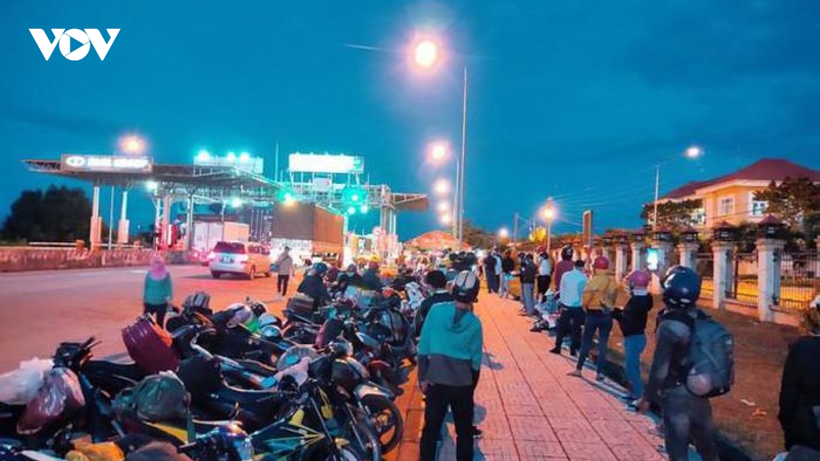 Đăk Lăk: 10.000 người đăng ký về quê mang theo nguy cơ lây lan covid-19