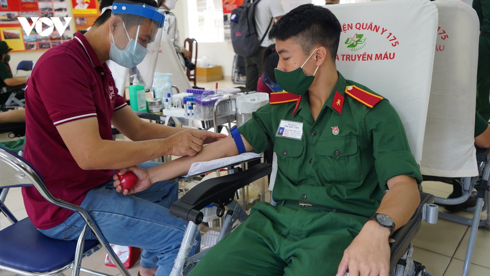 Trường Sĩ quan Kỹ thuật Quân sự tham gia hiến hơn 300 đơn vị máu