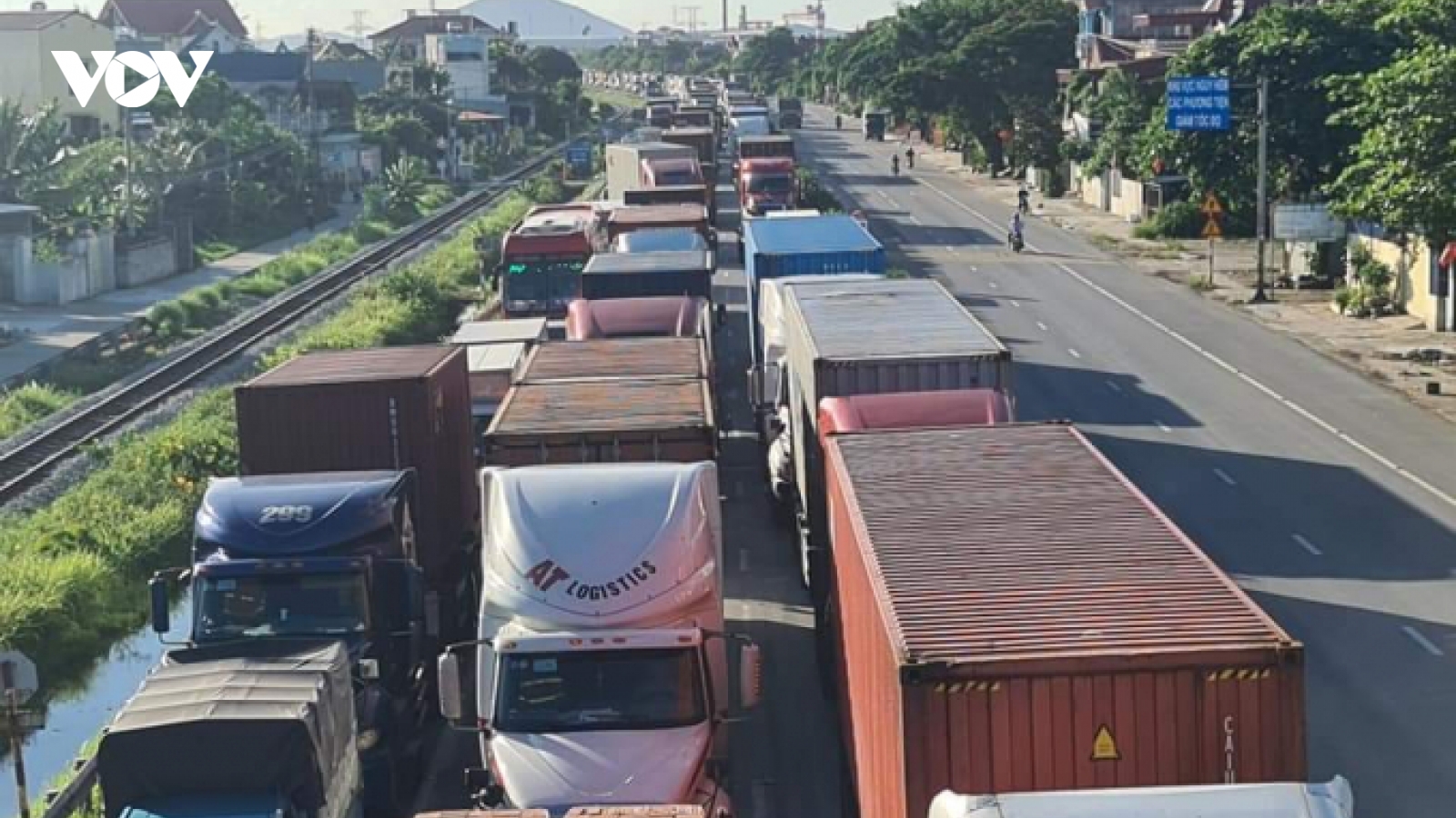 Yêu cầu Hải Phòng đấu nối với "luồng xanh" vận tải quốc gia để giảm ùn tắc