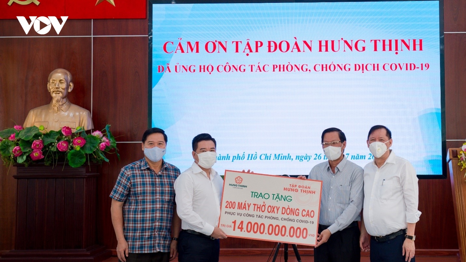 Tập đoàn Hưng Thịnh hỗ trợ hơn 35 tỷ đồng cho TP.HCM phòng chống dịch