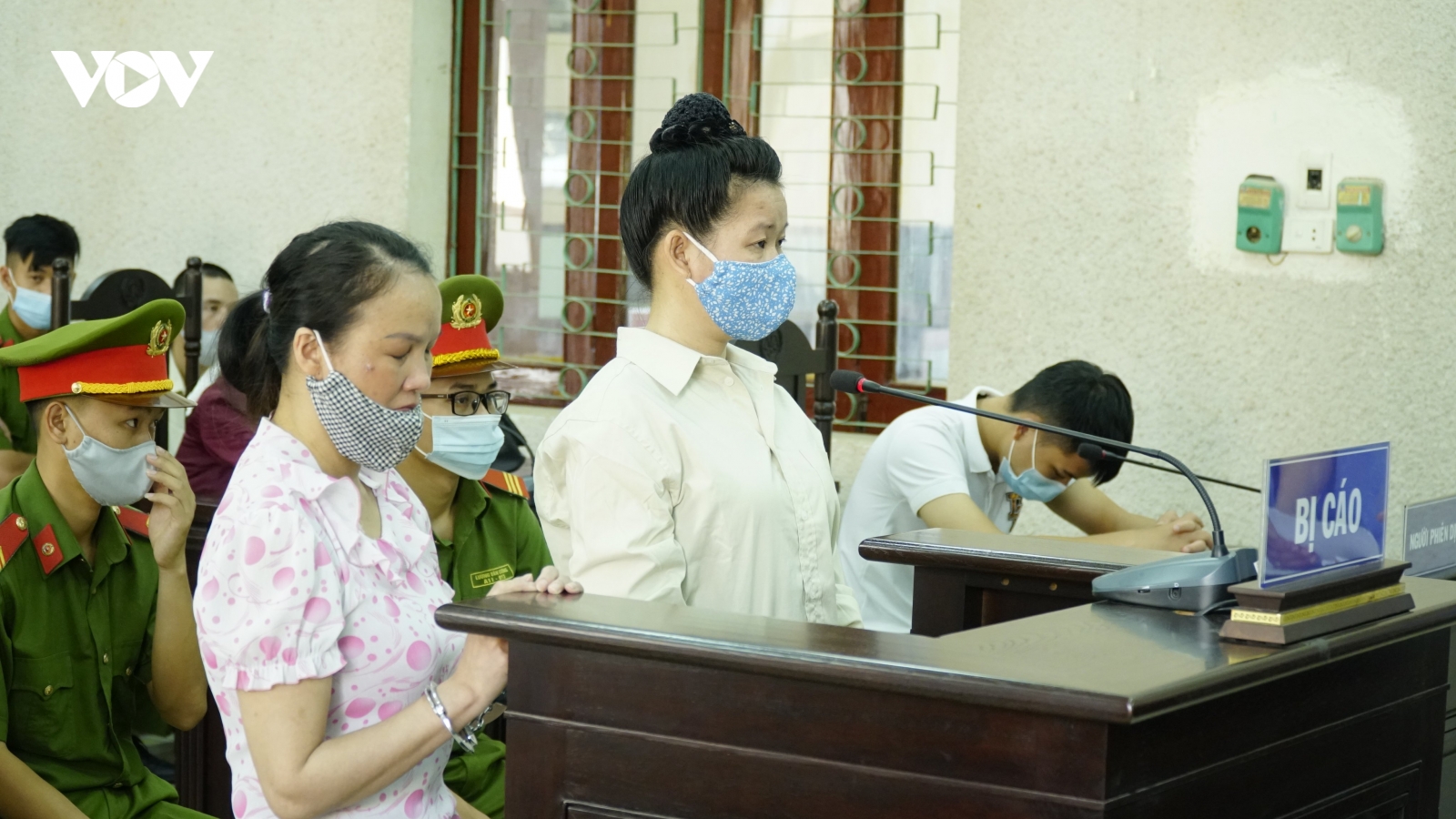 Hoãn phiên xét xử phúc thẩm vụ mẹ nữ sinh giao gà để bổ sung chứng cứ