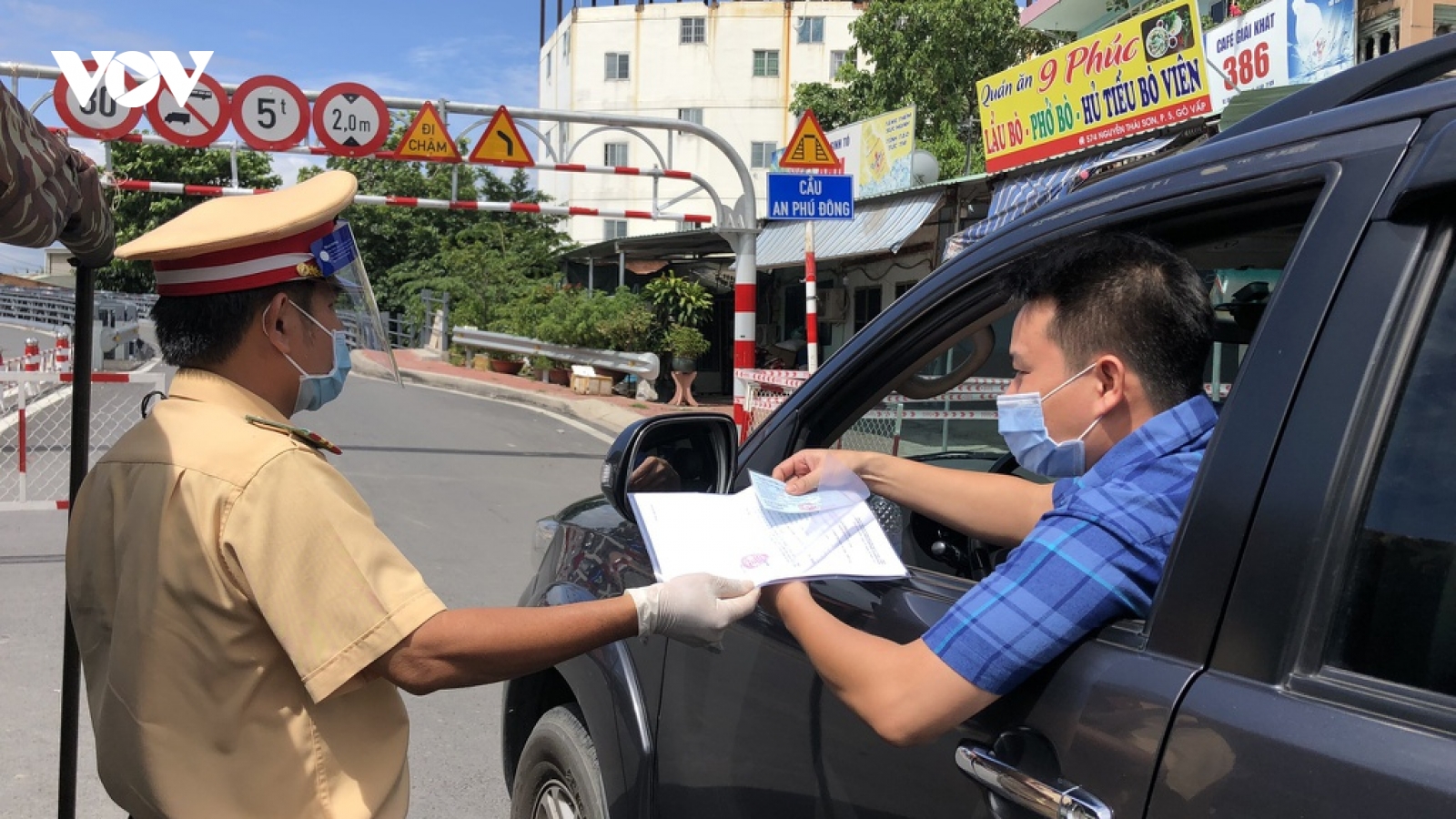 Ưu tiên xét nghiệm, trả kết quả xét nghiệm COVID-19 cho lái xe chở hàng hóa