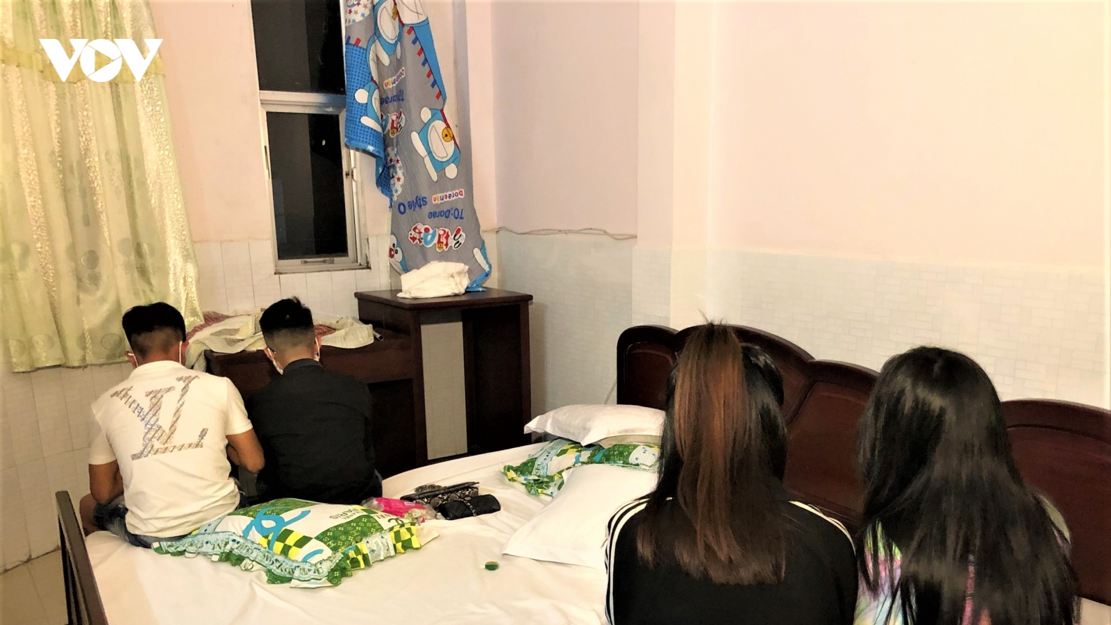 "Nam thanh nữ tú" rủ nhau vào nhà trọ sử dụng ma túy