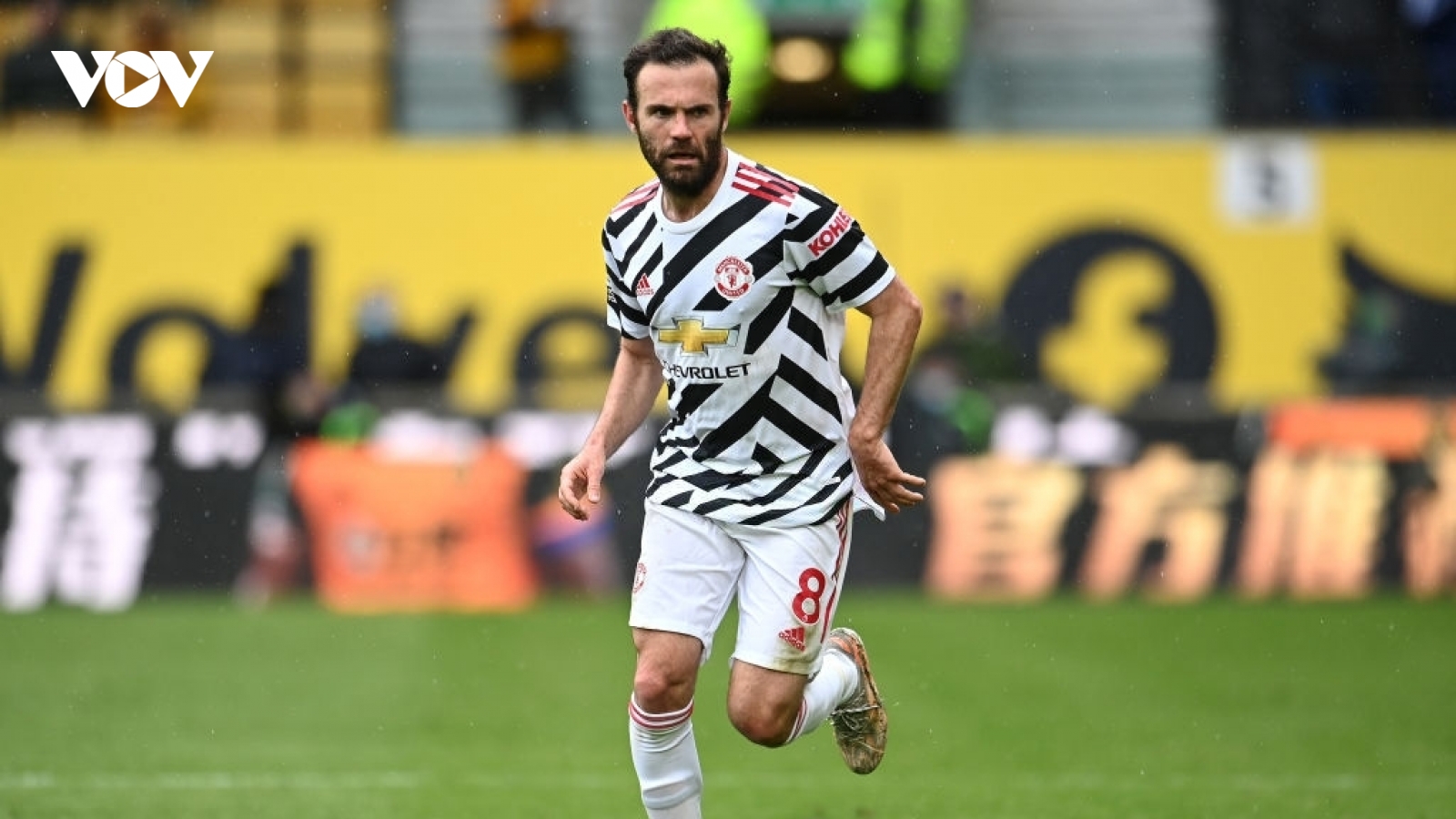 Lý do Juan Mata gia hạn hợp đồng với MU