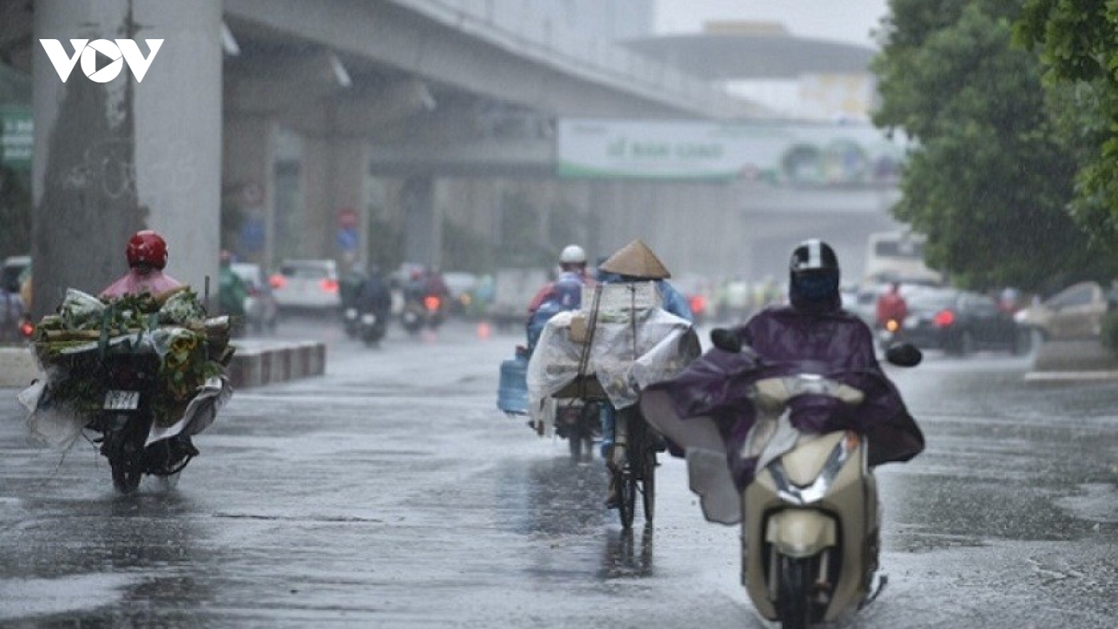 Thời tiết ngày 6/7: Trung Bộ giảm nắng nóng, Bắc Bộ có mưa rào và dông