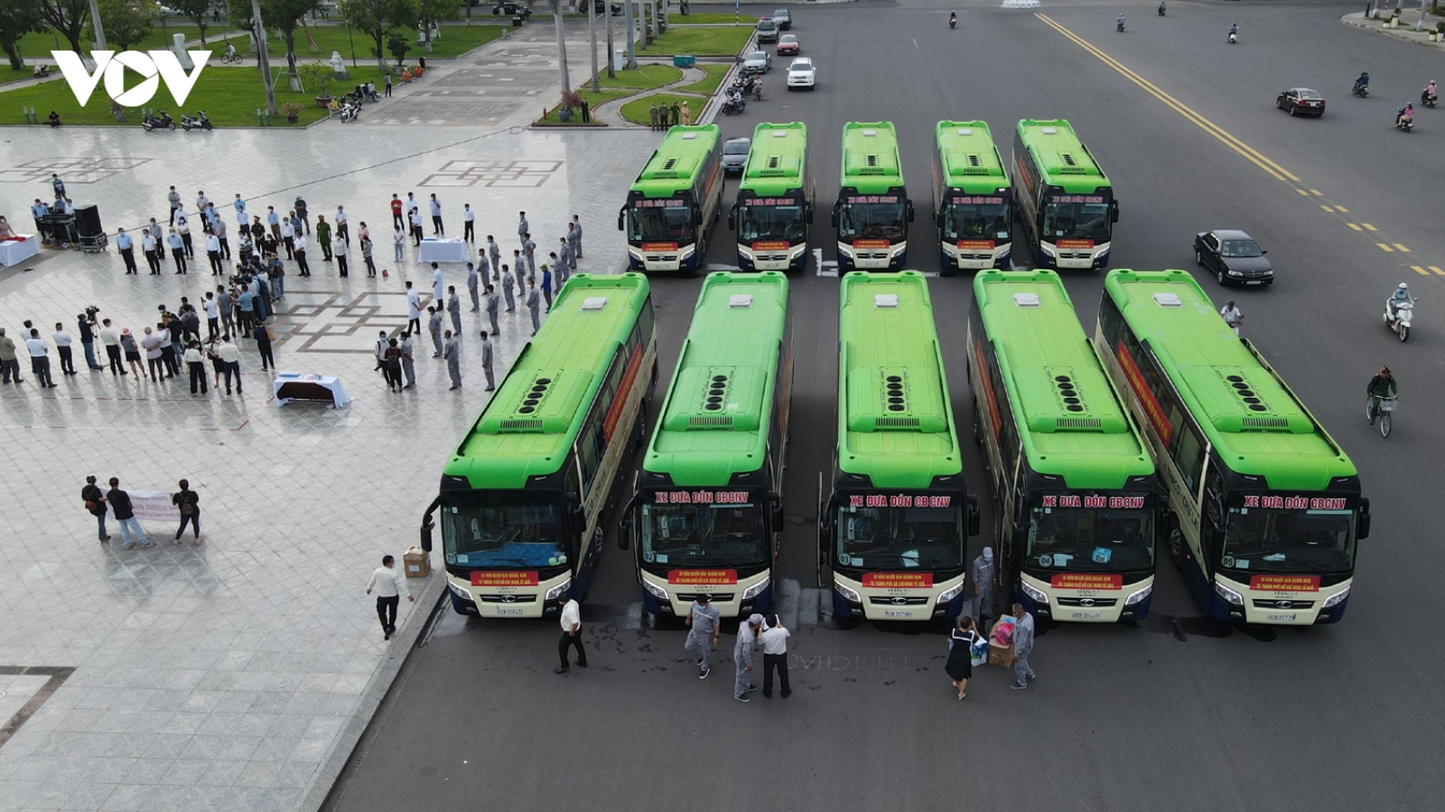 Quảng Nam: 10 xe ô tô xuất phát vào thành phố Hồ Chí Minh đón người dân