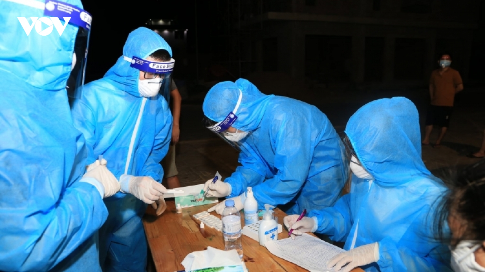 HCM City leads with 215 new COVID-19 cases reported on July 3 morning 
