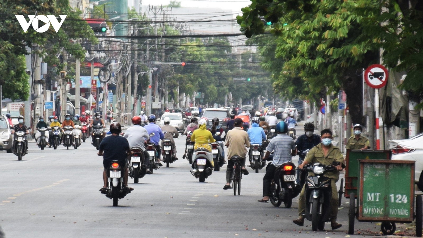 Phú Yên áp dụng Chỉ thị 16 nhưng nhiều người dân vẫn ra đường khi không cần thiết