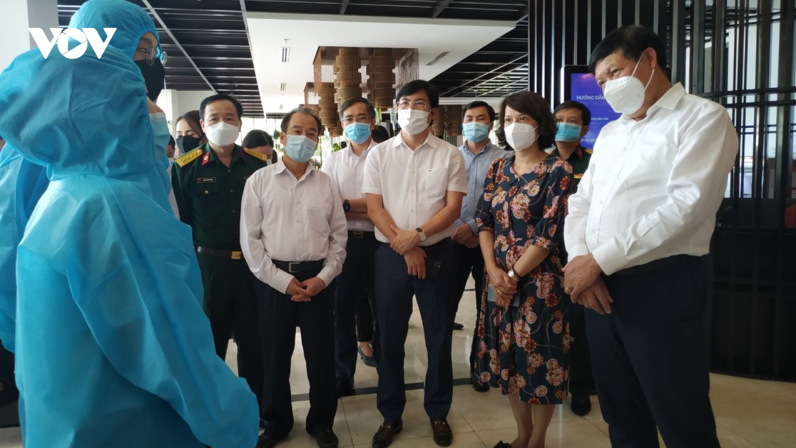 Bộ Y tế làm việc với Quảng Ninh về phương án cách ly y tế 7 ngày với người nhập cảnh