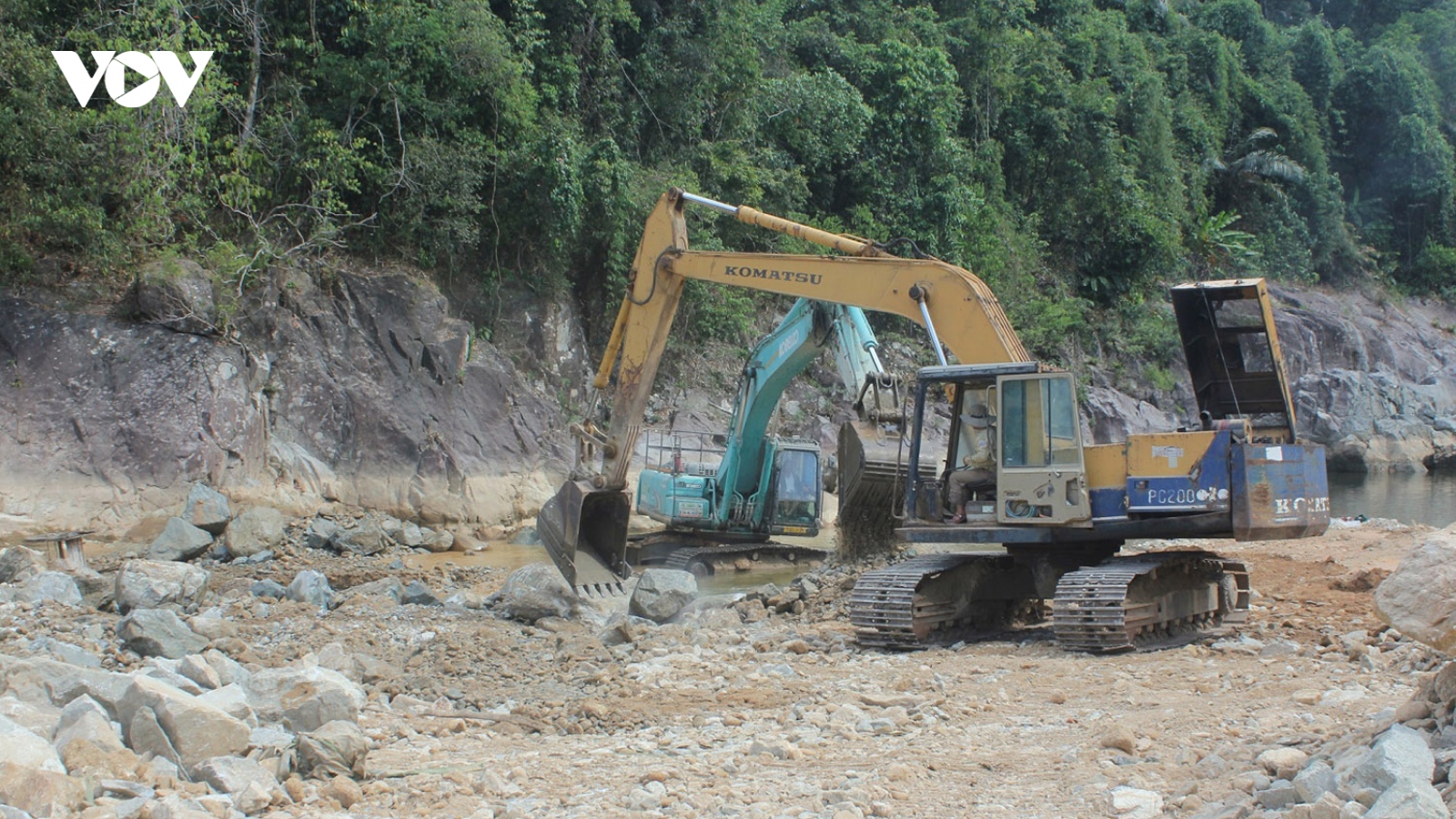 Xả nước lòng hồ thủy điện Rào Trăng 4 tìm kiếm nạn nhân mất tích tại thuỷ điện Rào Trăng 3