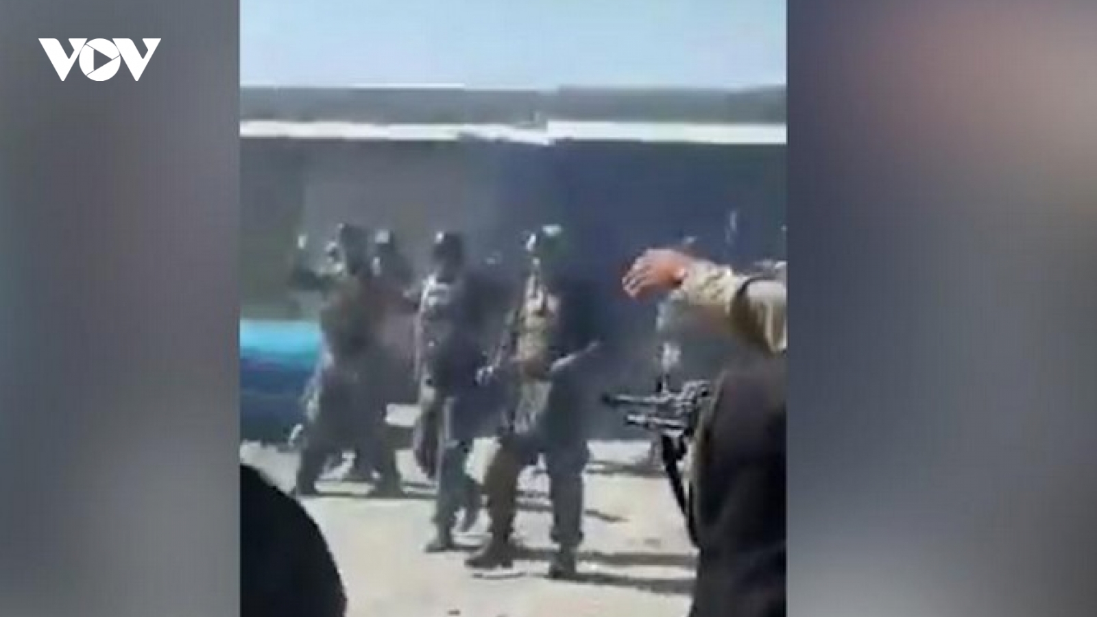 Chiến binh Hồi giáo Taliban hành quyết 22 lính đặc nhiệm Afghanistan dù họ đã đầu hàng