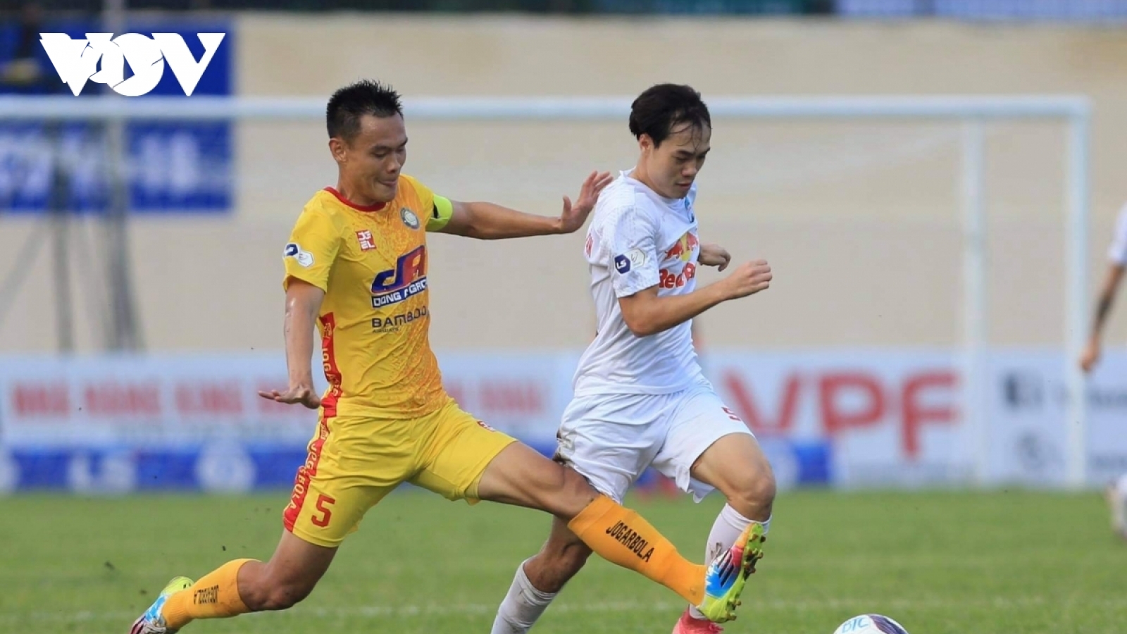 V-League 2021 tiếp tục hoãn ngày trở lại vì dịch Covid-19