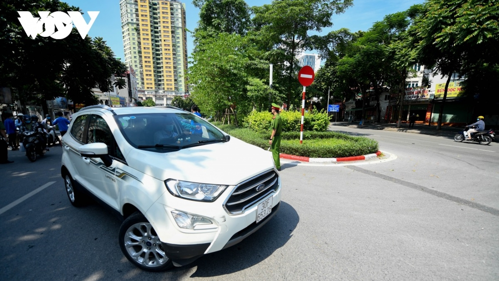 Hà Nội yêu cầu hơn 3.300 phương tiện quay đầu không được vào thành phố