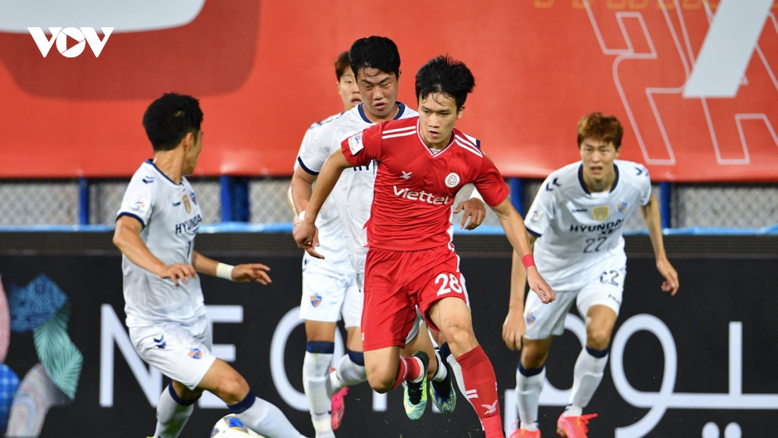 Viettel FC – Ulsan Hyundai: Ngáng chân nhà vô địch?