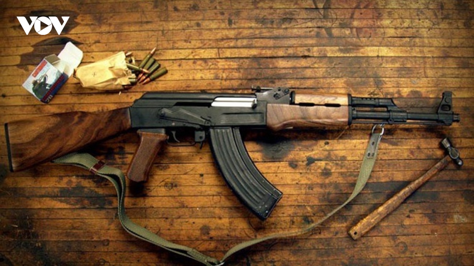 Soi uy lực của súng trường Nga: AK-47 và AK-74