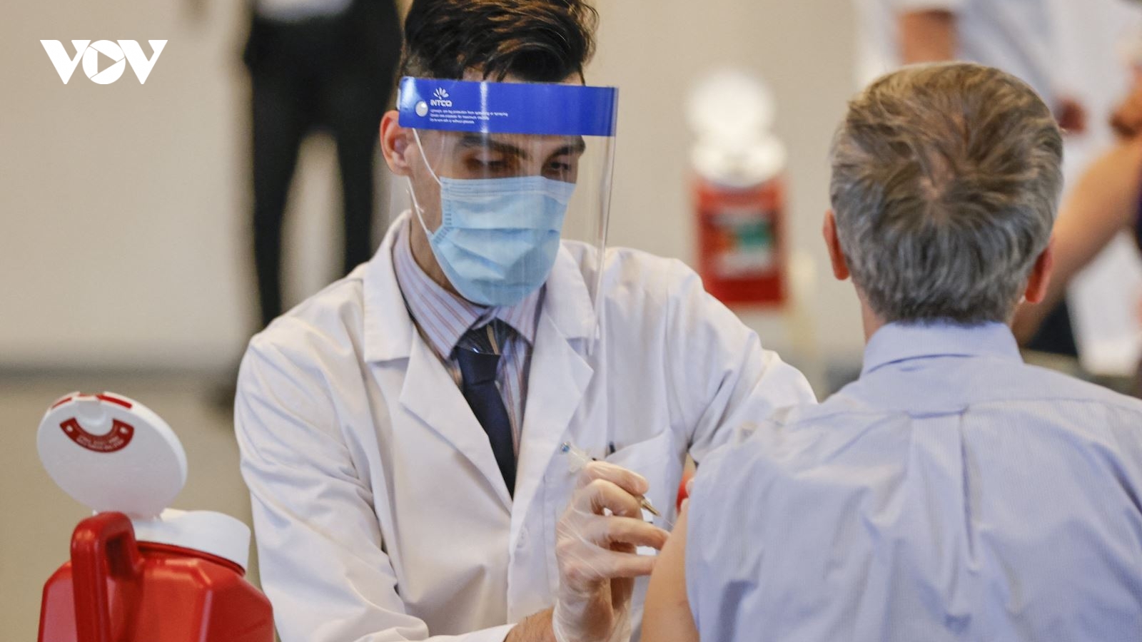 70% người Mỹ trưởng thành đã được tiêm ít nhất một mũi vaccine ngừa COVID-19