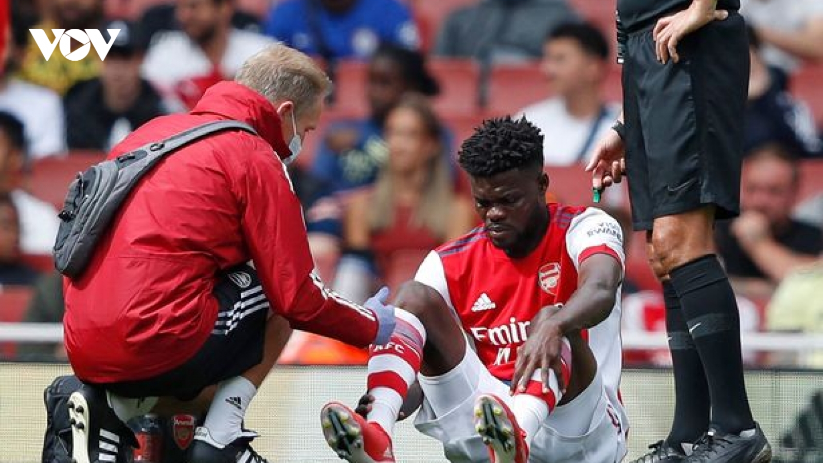 Arsenal khủng hoảng lực lượng trước trận khai mạc Ngoại hạng Anh