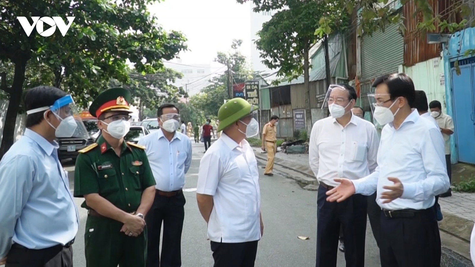 Bộ trưởng, Chủ nhiệm Văn phòng Chính phủ thăm hỏi động viên người dân Bình Dương