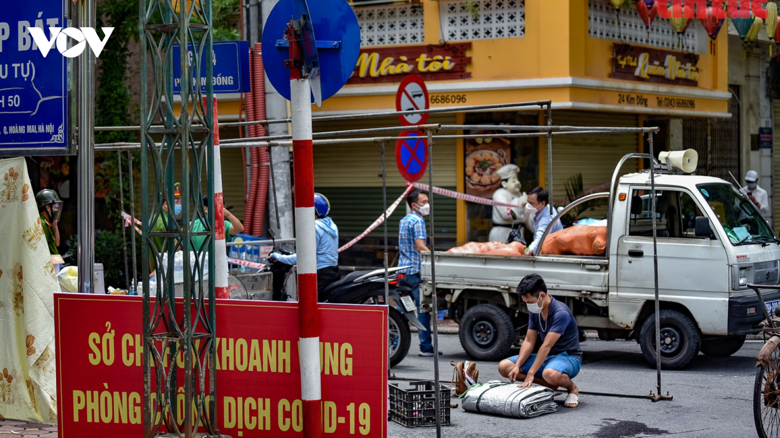 Nhà xe khai báo không trung thực, phường Giáp Bát phải kiến nghị mở rộng vùng phong tỏa