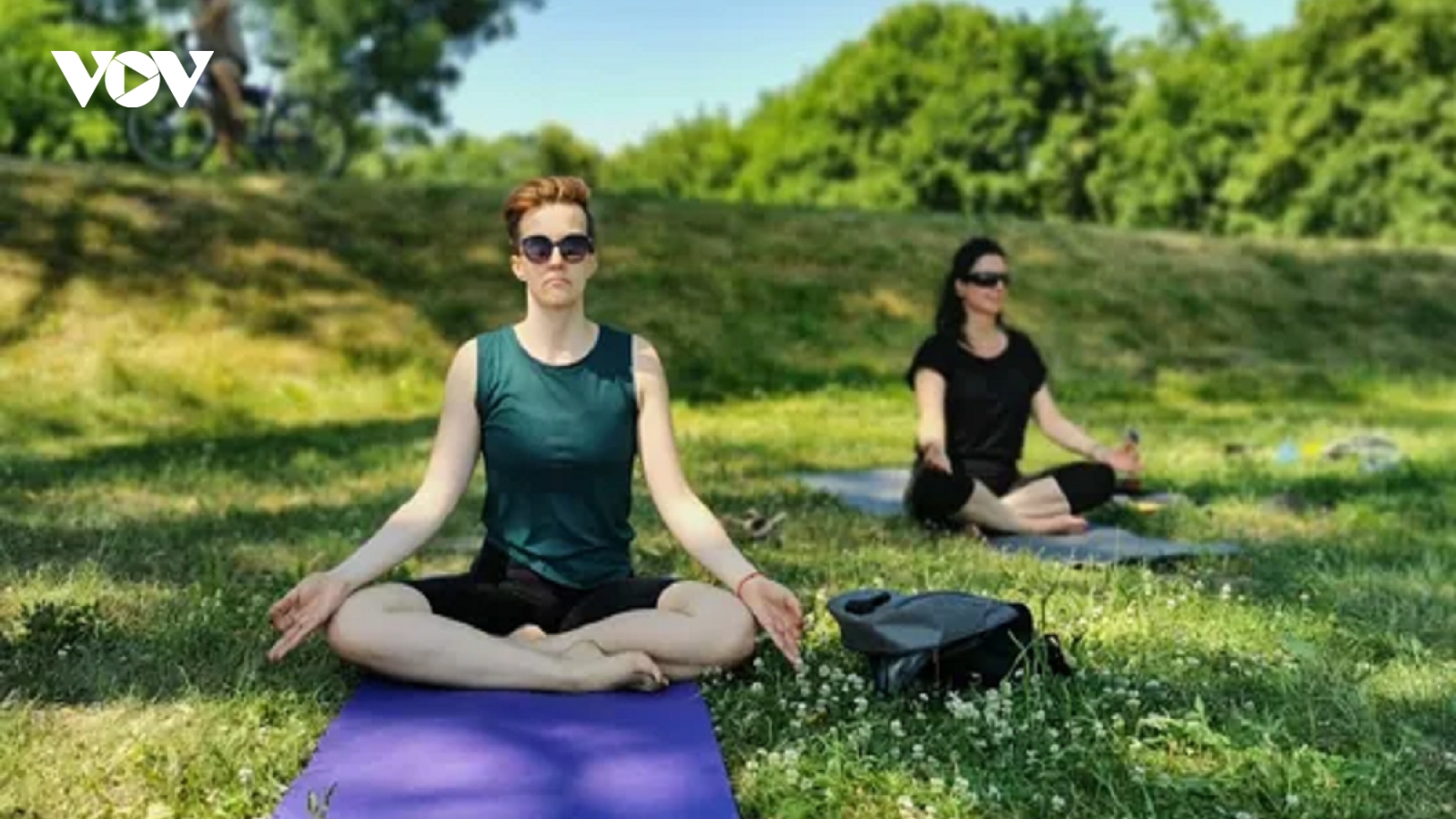 5 bài tập yoga đơn giản giúp cải thiện sức khỏe tinh thần trong mùa dịch COVID-19