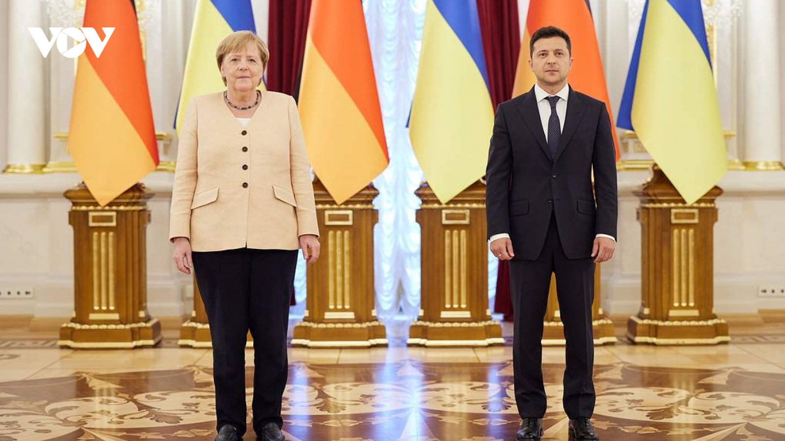 Thủ tướng Đức và Tổng thống Ukraine hội đàm giải quyết tình hình Donbass