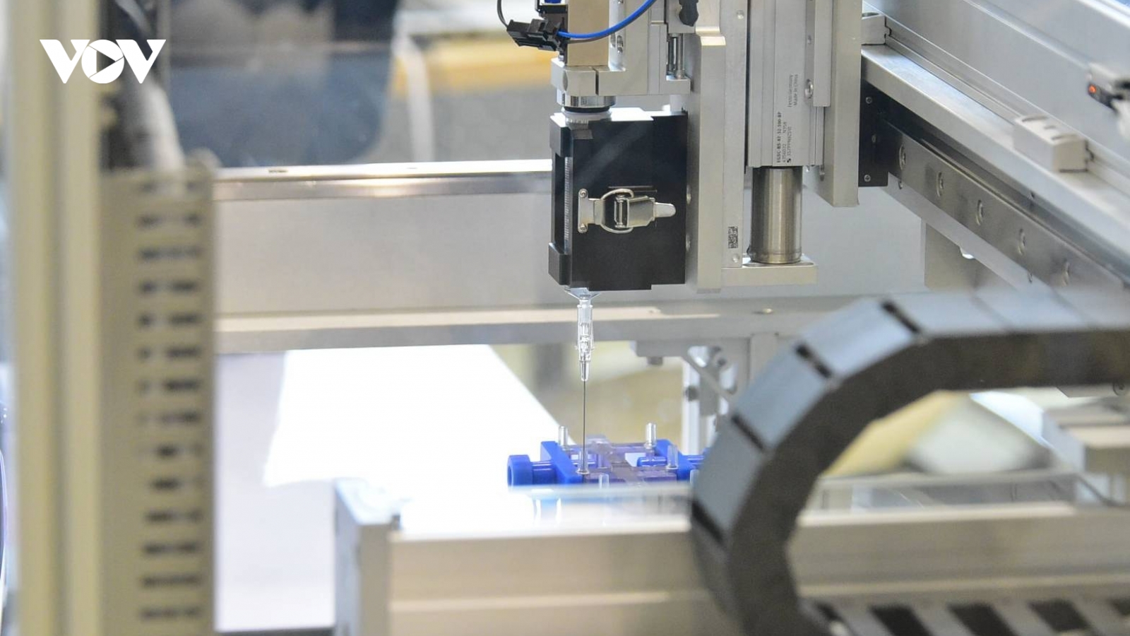 Thái Lan phát triển robot rút vaccine hỗ trợ chiến dịch tiêm phòng Covid-19