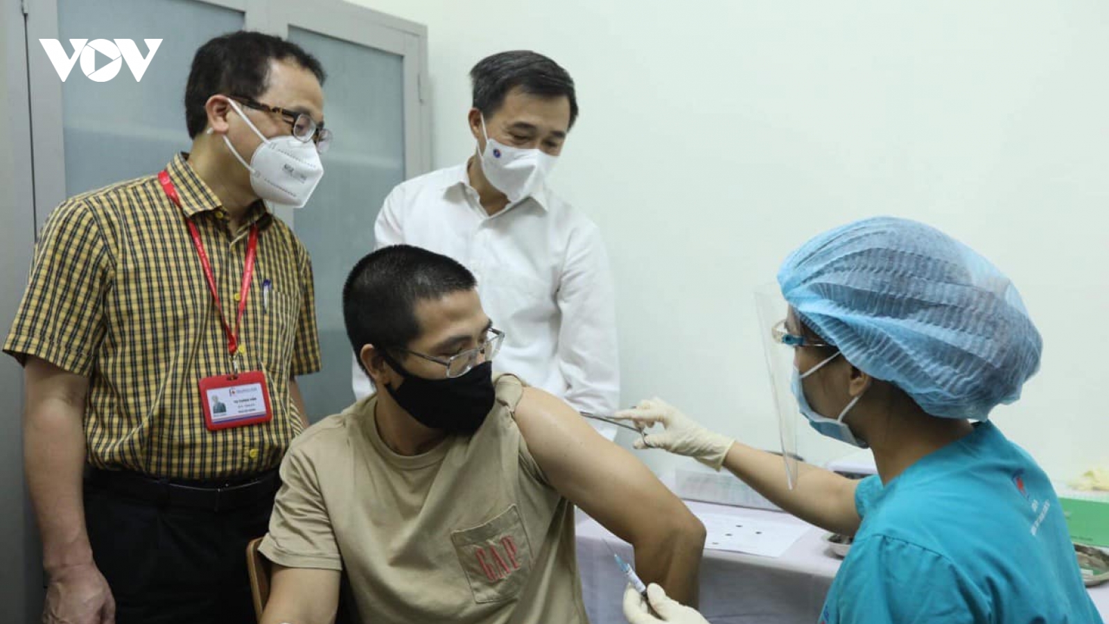 100 tình nguyện viên Hà Nội tiêm thử nghiệm lâm sàng vaccine ARCT-154