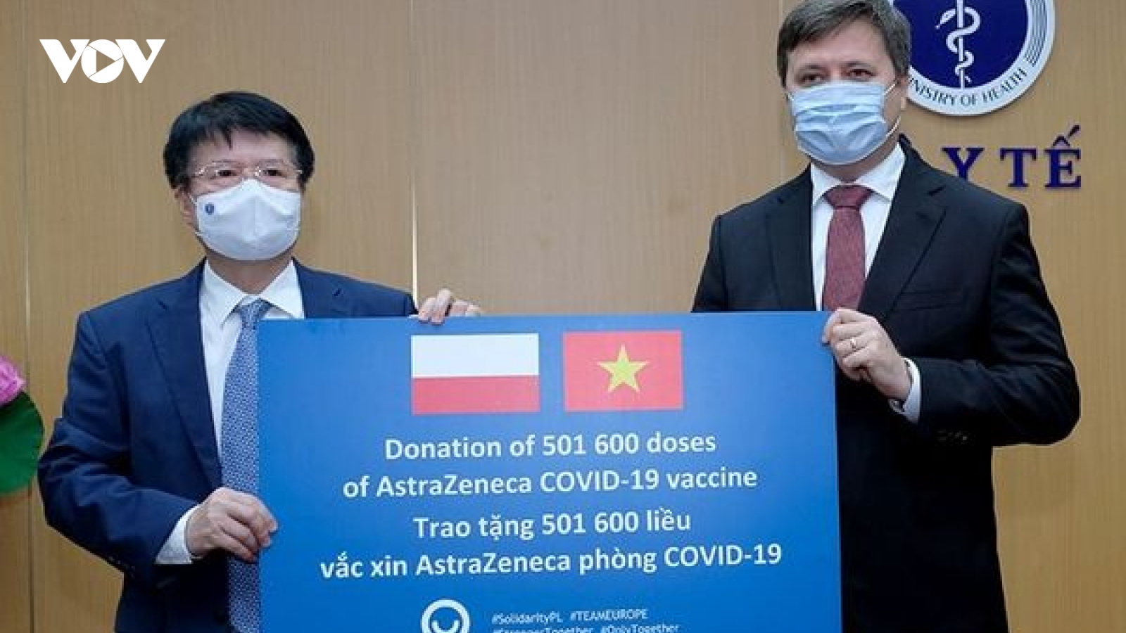 Việt Nam tiếp nhận thêm 500.000 liều vaccine AstraZeneca