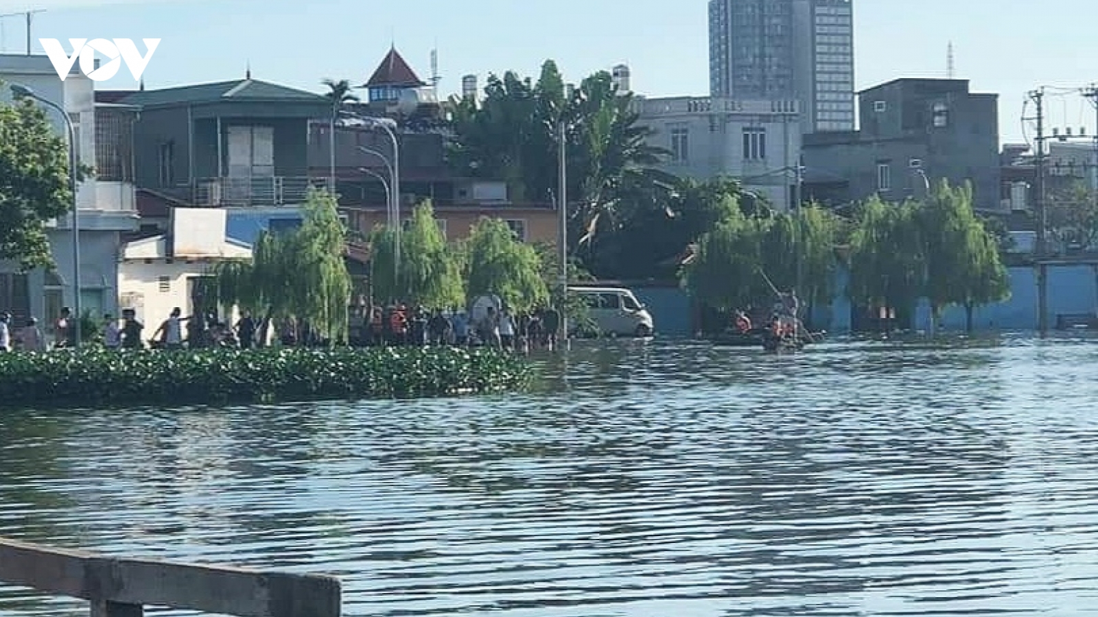 Hai chị em đuối nước thương tâm do ngã xuống hồ