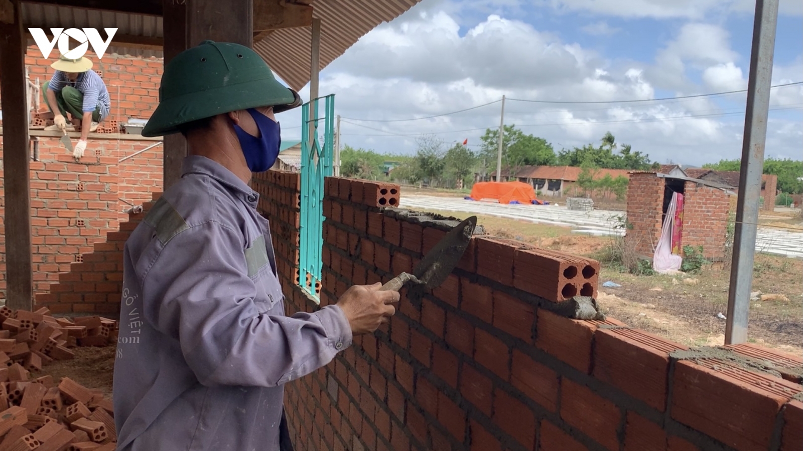 Đắk Lắk hỗ trợ lao động không có giao kết hợp đồng gặp khó do Covid-19