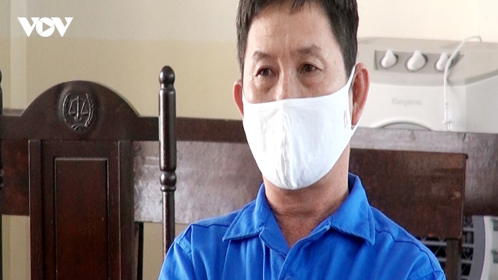 Điều con trai đưa 3 người xuất cảnh trái phép, người đàn ông lĩnh án 18 tháng tù