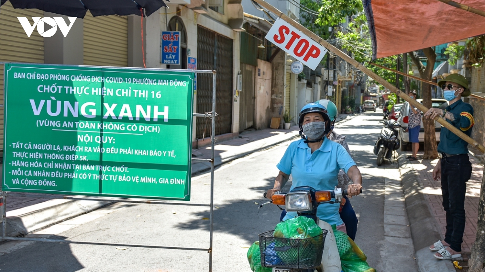 Hà Nội giãn cách thêm 15 ngày, thiết lập các vùng xanh, da cam, đỏ