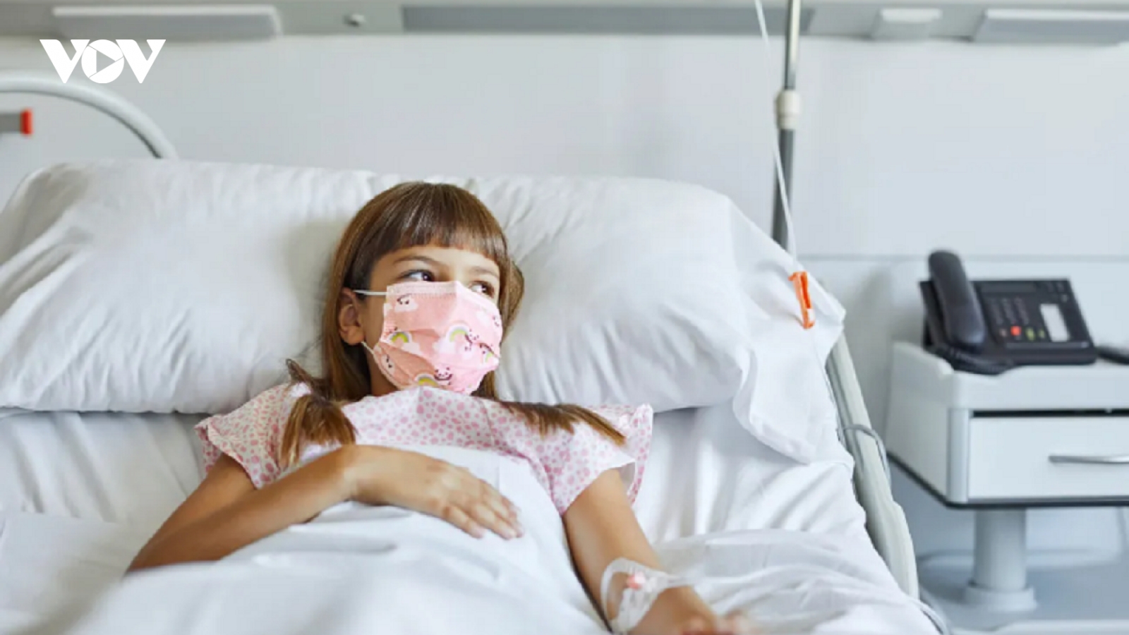 Trẻ em có thể nhiễm virus SARS-CoV-2 và virus hợp bào hô hấp cùng lúc