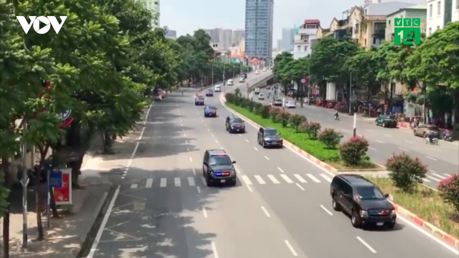 Đoàn xe hộ tống Phó tổng thống Mỹ tại Việt Nam