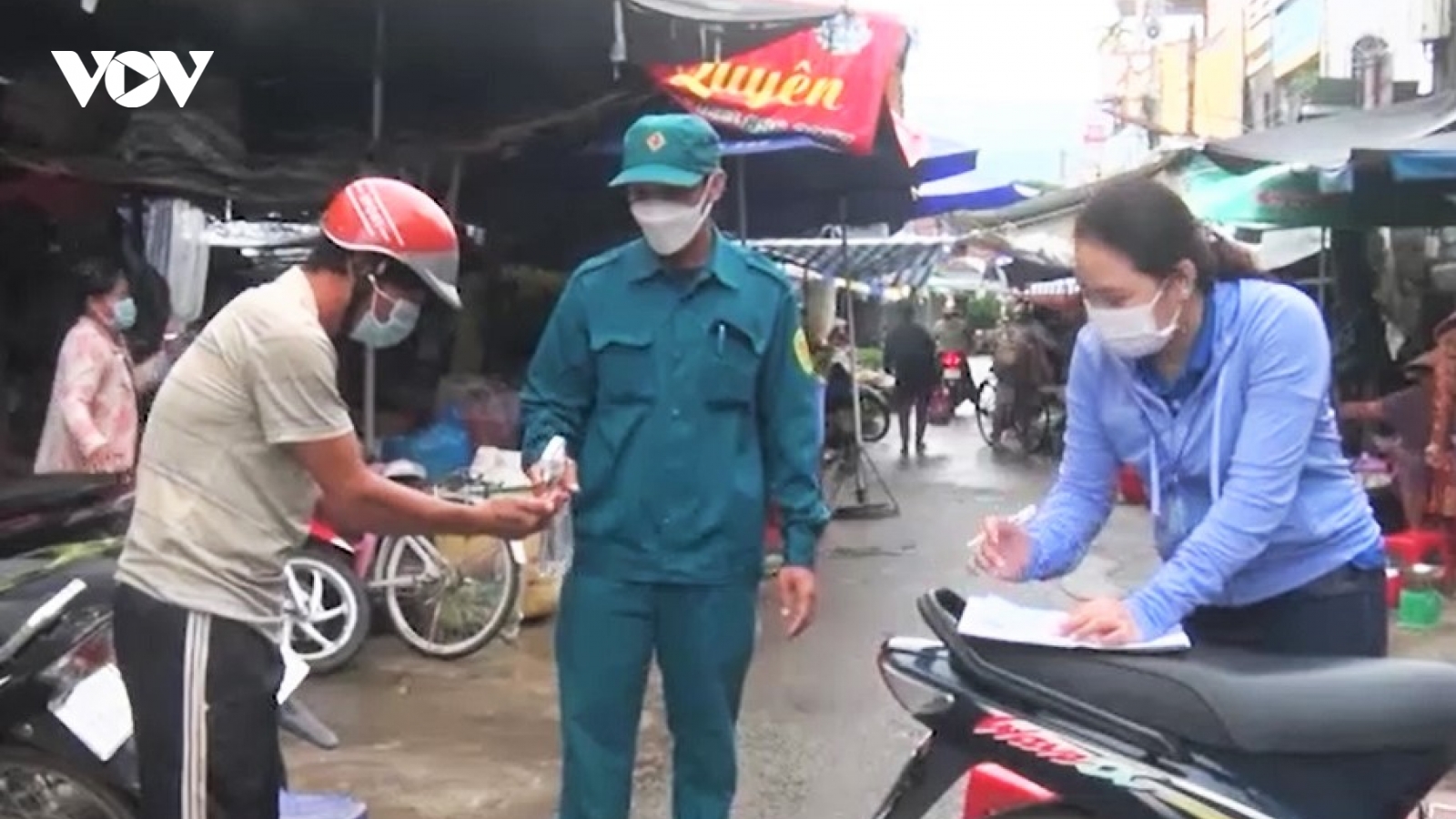 Cán bộ, chiến sỹ Ban CHQS xã, phường ở An Giang chung tay đẩy lùi đại dịch