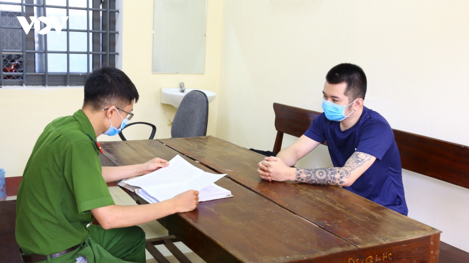 Tín dụng "đen" núp bóng “cửa hàng cầm đồ”