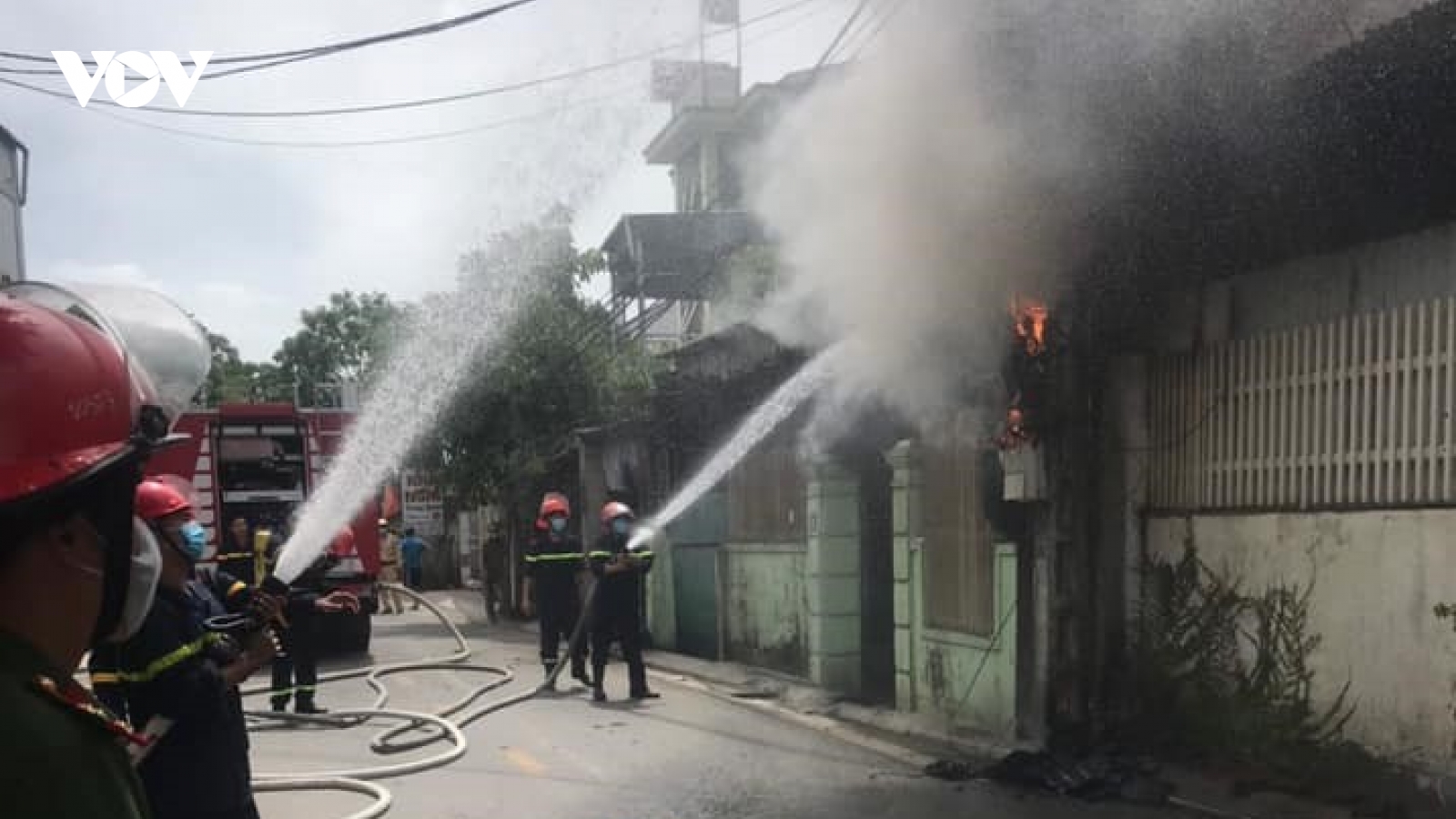 Cháy nhà giữa trưa, gia chủ may mắn thoát kịp