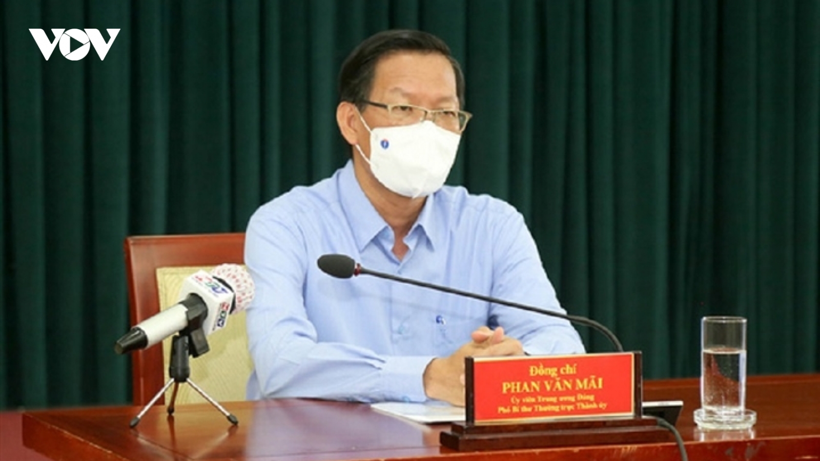 TP.HCM giãn cách xã hội thêm 1 tháng