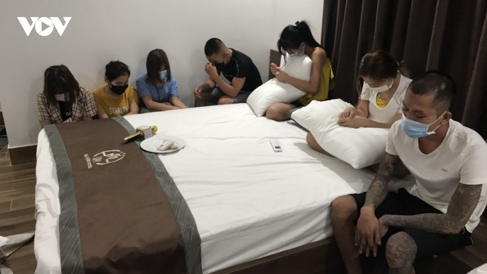 Phát hiện 7 đối tượng thuê phòng khách sạn “mở tiệc” ma túy giữa dịch covid-19