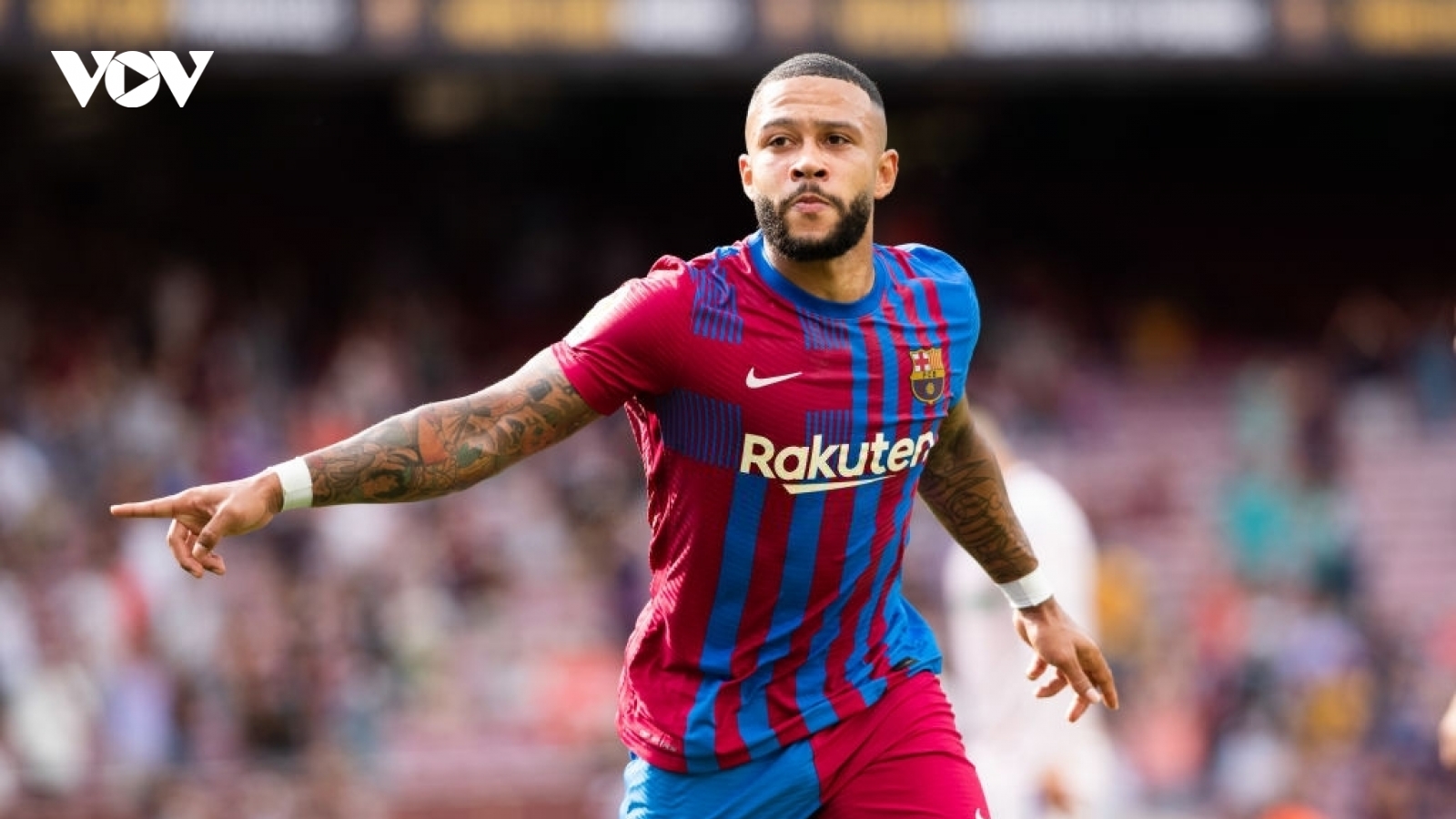 Depay toả sáng đúng lúc, Barca thắng sát nút Getafe