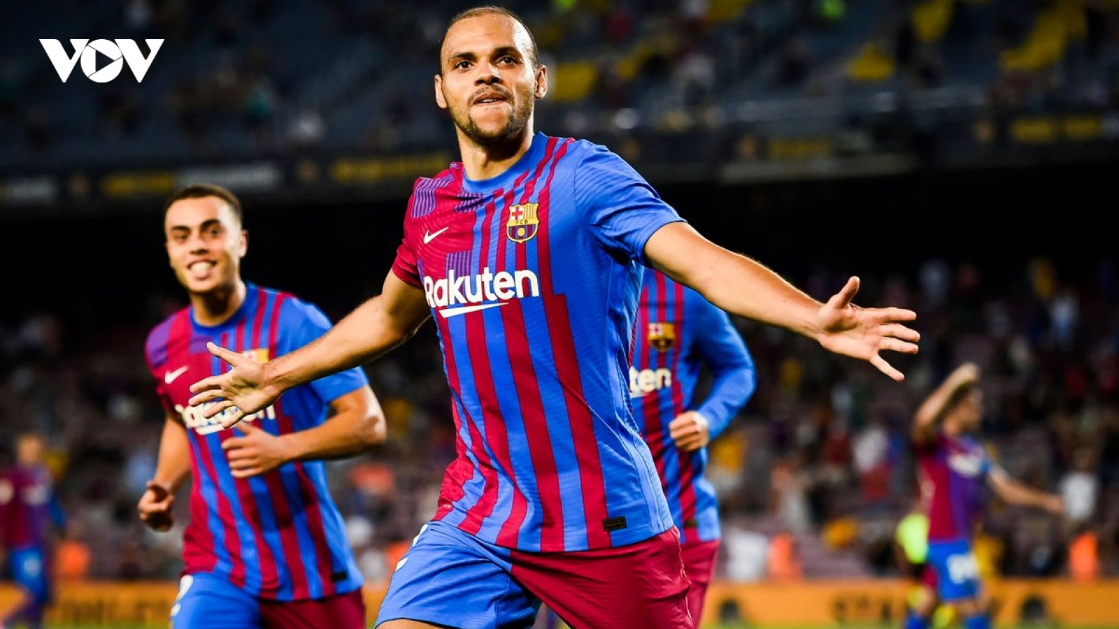 Braithwaite toả sáng như Messi, Barca thắng kịch tính Sociedad