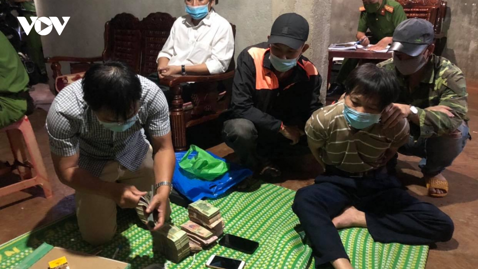 Bắt quả tang đối tượng tống tiền doanh nghiệp 1,8 tỷ đồng