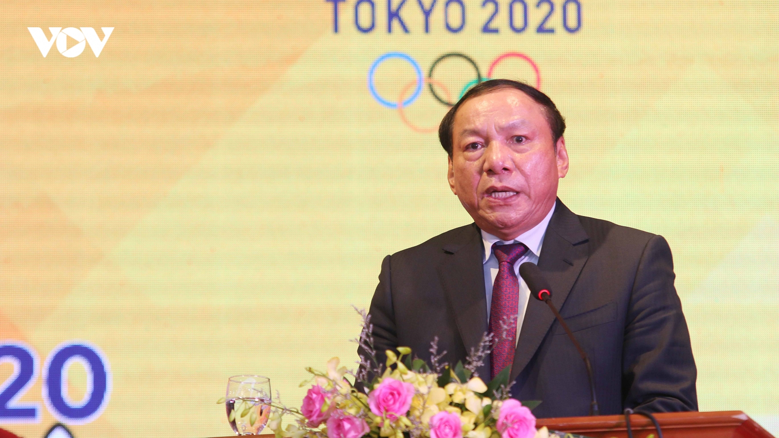 Bộ trưởng Nguyễn Văn Hùng chúc mừng VĐV Lê Văn Công giành HCB Paralympic Tokyo