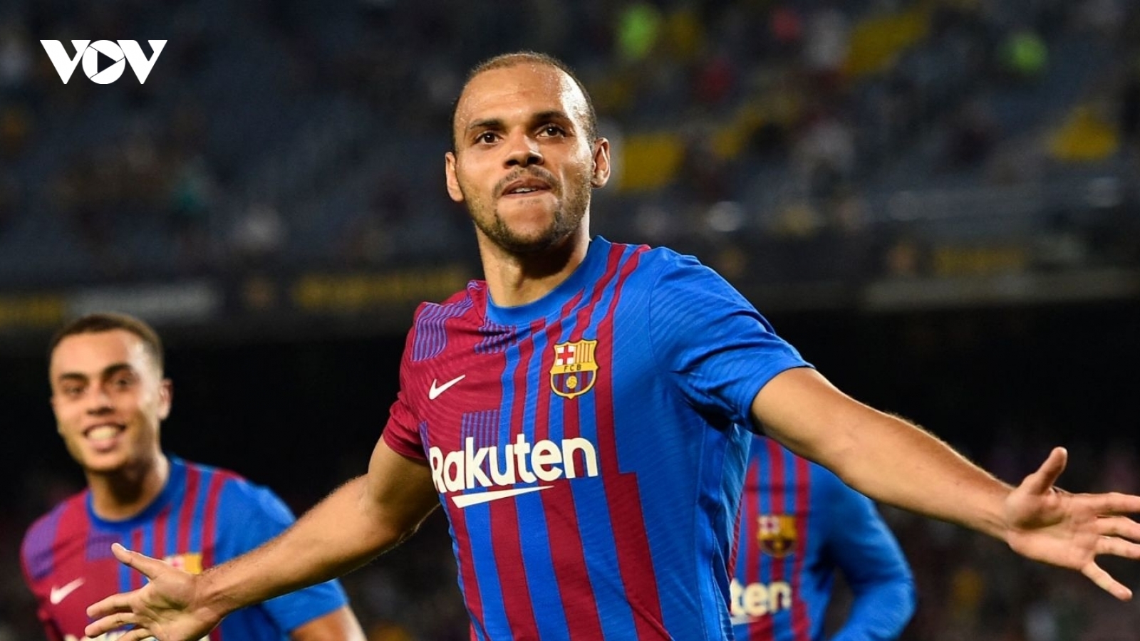 HLV Koeman nhớ Messi, nhưng hạnh phúc khi có Braithwaite