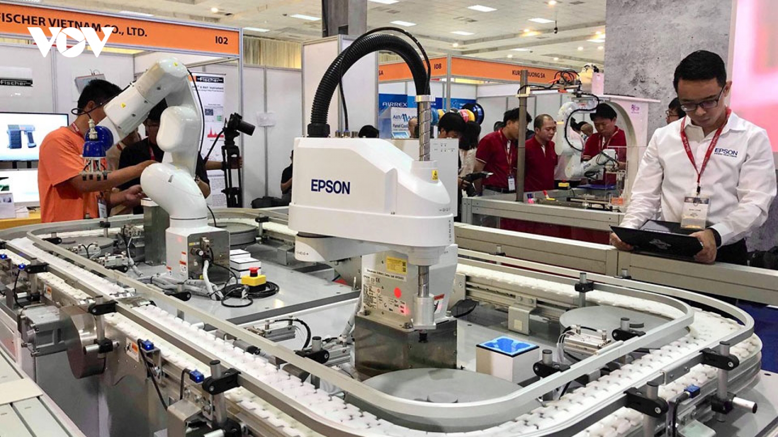 Phụ thuộc nguyên phụ liệu nhập khẩu, công nghiệp hỗ trợ còn khó khăn