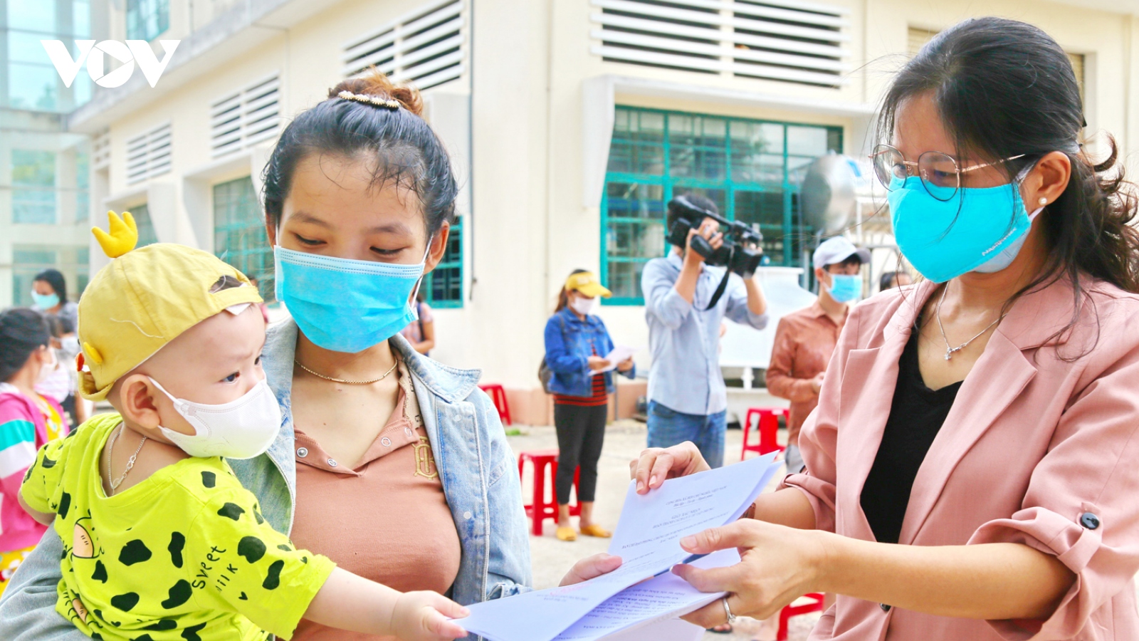 Ngày tháng khó quên của những người được đón về quê do dịch Covid-19