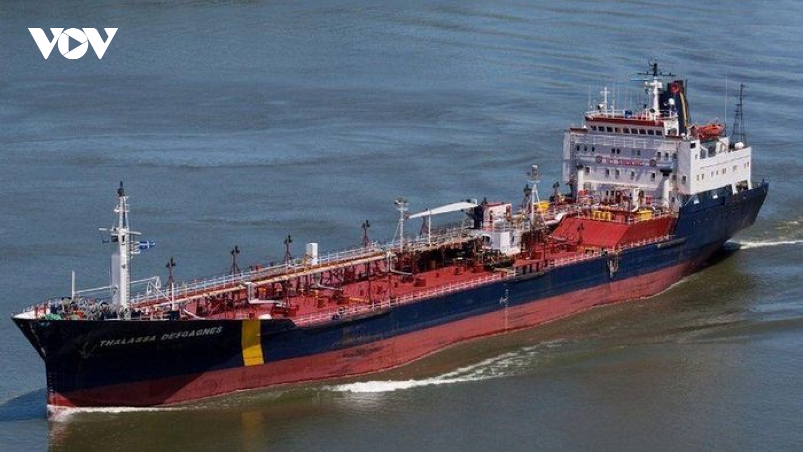 Thêm vụ tàu chở dầu bị cướp ngoài khơi UAE, Iran lại đứng trước mũi sào chỉ trích