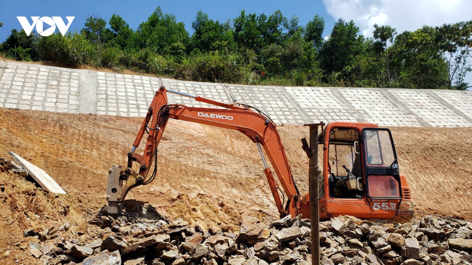 Giải ngân vốn đầu tư công ngành GTVT: Nói đi đôi với làm